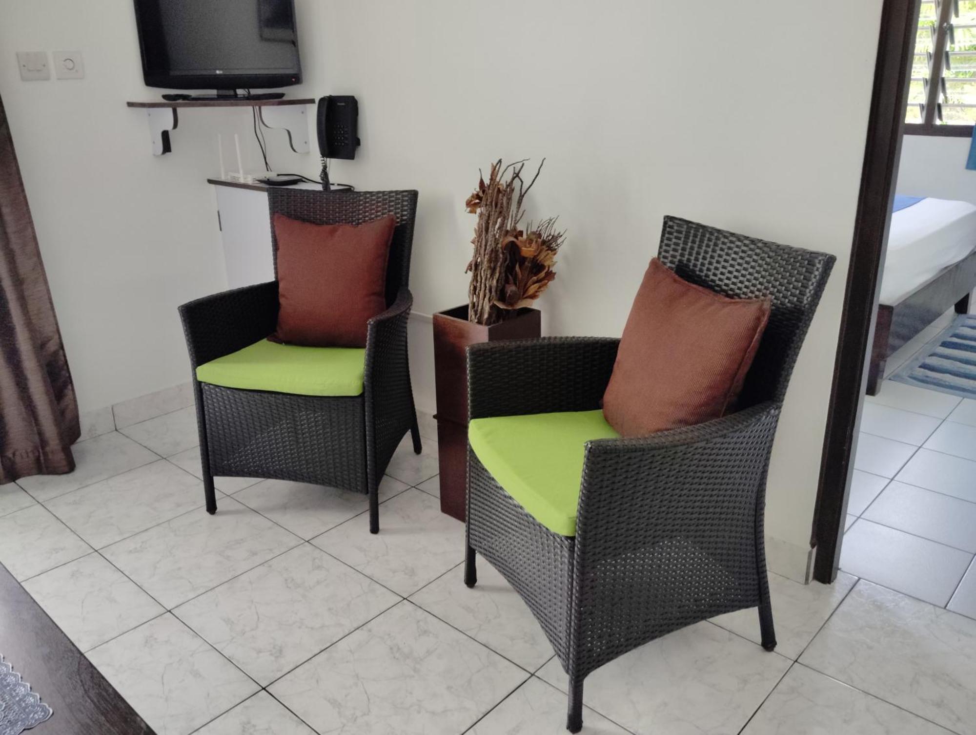 Roche Kerlan Apartments Grand Anse  Exteriör bild
